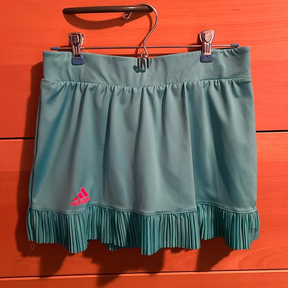 Adidas women’s tennis skort